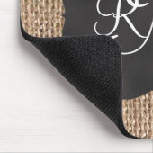 Burlap Chalkboard Look Triple モノグラムの Script マウスパッド (コーナー)