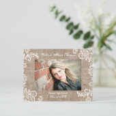 Burlap & Lace – 卒業発表ポストカード インビテーションポストカード (スタンド正面)