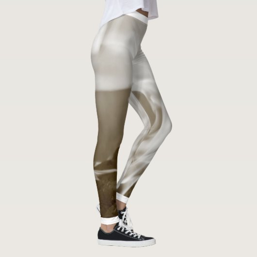 Burning Energy レギンス (右)