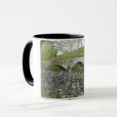 Burnsideの橋、Antietam Creek、Sharpsburg、MD マグカップ (正面左)