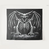 BurnsInHellによるスケルトンドラゴン タペストリー (正面(横))