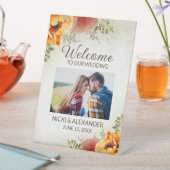 Burnt Orangeのフローラ結婚の歓迎の写真 台座サイン (インサイチュ)