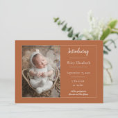 Burnt Orangeの写真シンプルの誕生発表 案内状 (スタンド正面)