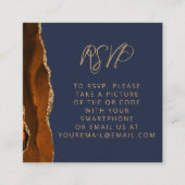 Burnt Orange金ゴールドアゲテ結婚ネイビーのQRコードRSVP エンクロージャーカード (正面)
