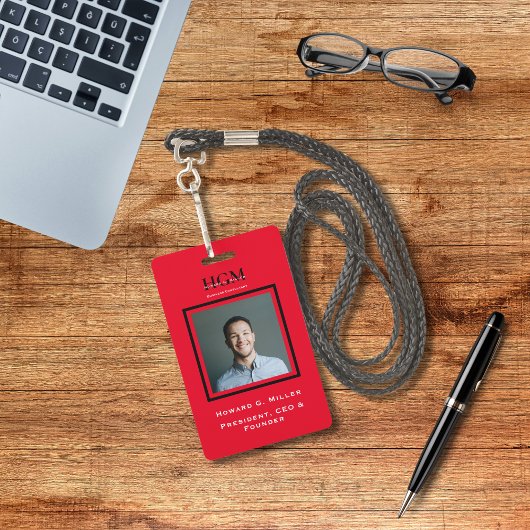 Business モダン Black Red Monogramロゴ写真 バッジ