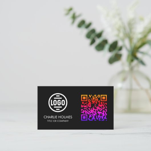 Business Card with QR Code | Black Modern Design 名刺 (スタンド正面)