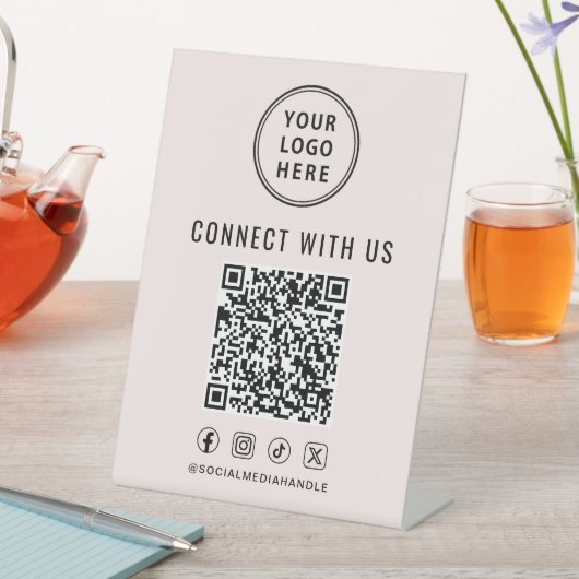 Business Logo QR Code Pink Tabletop 台座サイン (インサイチュ)