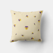 Butter Cream Yellow Purple Viola Floral Pattern クッション (裏面)