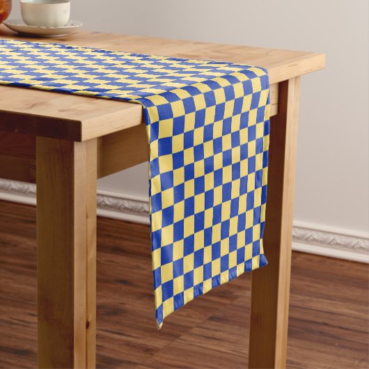 Butter yellow and blue checkered board pattern ショートテーブルランナー (インサイチュ)
