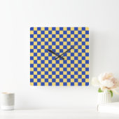Butter yellow and blue checkered board pattern スクエア壁時計 (ホーム)