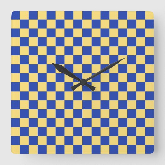 Butter yellow and blue checkered board pattern スクエア壁時計 (正面)
