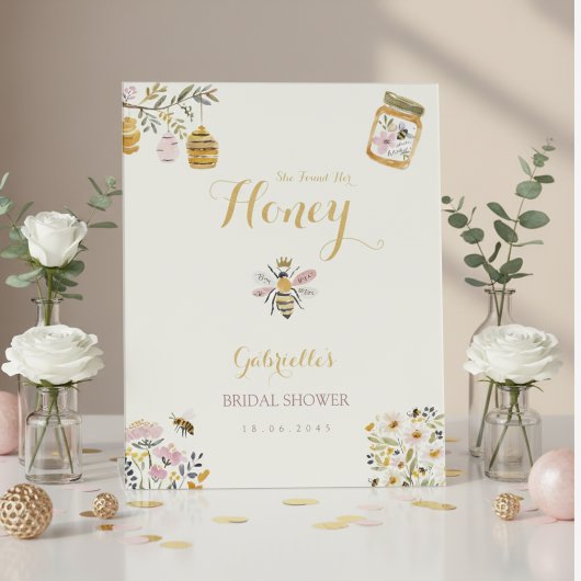 Butter Yellow She Found Her Honey Bee Bridal Party 台座サイン