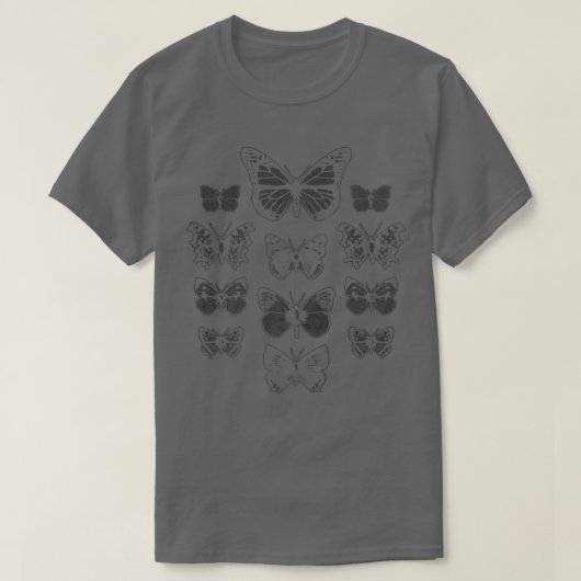 Butterflies Moths Grunge Goth Fairycore Aesthetic  Tシャツ (デザイン正面)