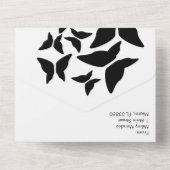 Butterfly 黒白 タイポグラフィー オールインワン招待状 (裏面)