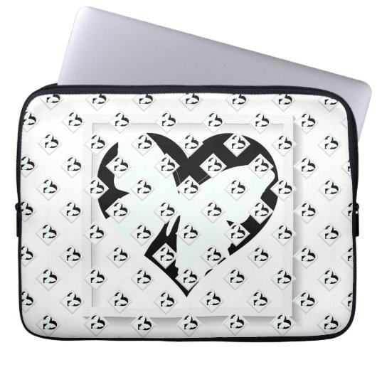 Butterfly Heart On White ラップトップスリーブ (正面)