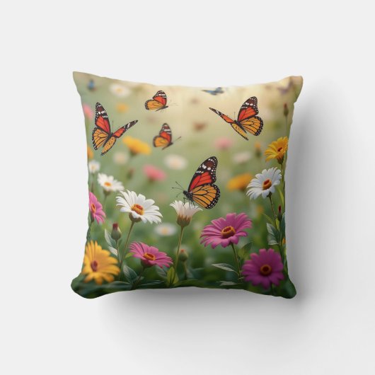 Butterfly Meadow Seamless Pattern Vibrant Flowers クッション (正面)