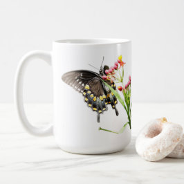 Butterfly on Milkweed開花、White コーヒーマグカップ