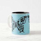 Butterfly Stencil on Blue ツートーンマグカップ (正面左)