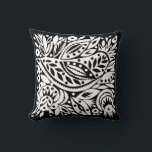BWバードアート切り出しリバーシブルピロー クッション<br><div class="desc">このクッションは一方の鳥と他方の鳥でリバーシブルである。装飾紙切り出しは、このAnniArtsイメージのオリジナル材料だった。このバリエーションは黒いフィールドに白いイメージを持つ。黒いリバーシブル枕の白とブッシュ製品の他の黒と白の鳥とのコーディネート。グラフィックはっきりしたは、白黒のインテリアやオフィス宇宙に最適。広いマージンは、詳細を失うことなく縫い目を可能にする。この画像は、正方形のアスペクト比を持つ枕にのみ適している。</div>
