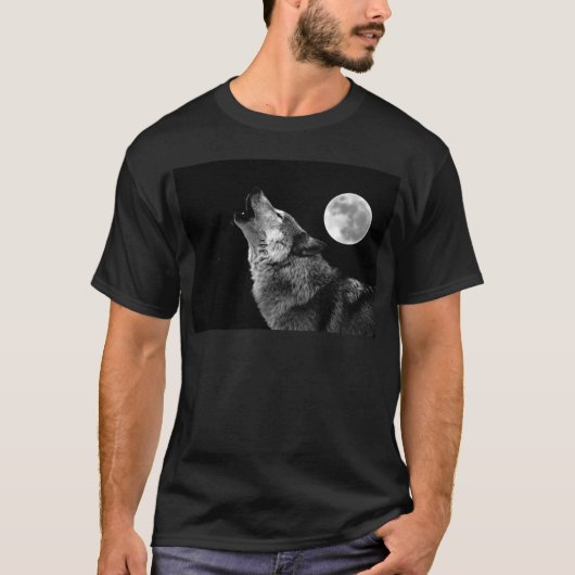 BW Wolf Howling at Moon Tシャツ (正面)