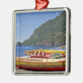 BWI、セカリブのントルシア、帆船、スーフリエール。 メタルオーナメント (左)