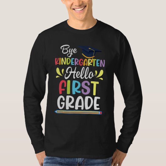 Bye幼稚園こんにちは1年生に戻る Tシャツ (正面)