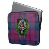 Byres Scottish Clan Tartan and Crest  ラップトップスリーブ (正面左)