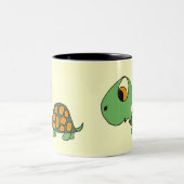 BZ-かわいい漫画のカメのマグ ツートーンマグカップ (中央)