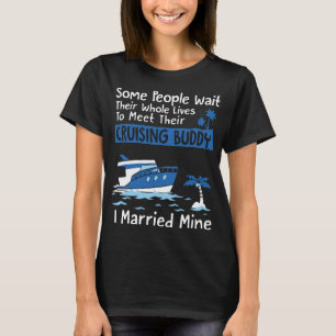 cに会うために一生を待つ人もいる tシャツ