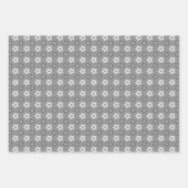 cの上に紅白の花の花柄 ラッピングペーパーシート (正面2)