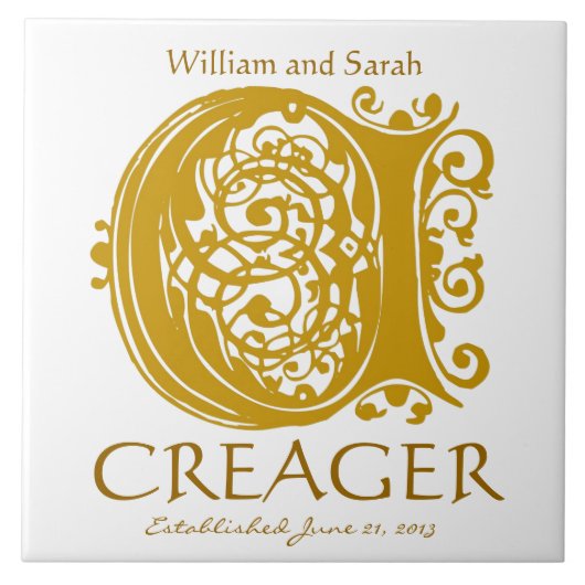 C金ゴールドモノグラム（白） -結婚名前の日付タイル タイル (正面)