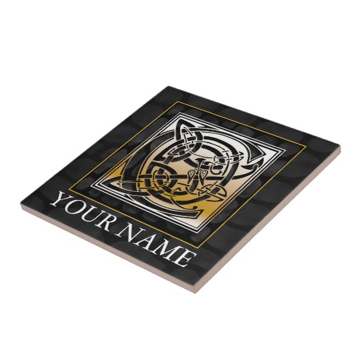 C "あなたの一流の"ケルト族の黒い石造りのモノグラムのタイル タイル (側面)