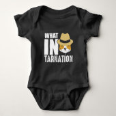 C.おもしろい馬の犬の酔っ払い ベビーボディスーツ (正面)