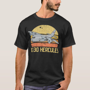 C-飛んでいる130レトロ軍隊機C130ヘラクレス Tシャツ