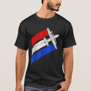 C 130ヘラクレス砲撃機USA国旗C130 4位 Tシャツ