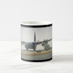 C-130ヘラクレスLAPESのcargo_Military航空機 コーヒーマグカップ