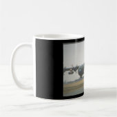 C-130ヘラクレスLAPESのcargo_Military航空機 コーヒーマグカップ (左)