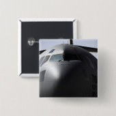 C-17 Globemaster IIIのフロントのクローズアップ 缶バッジ (正面&裏面)