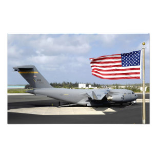 C-17 Globemaster IIIはフライトラインで置かれます フォトプリント