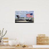 C-17 Globemaster IIIはflightlineに乗る ポスター (キッチン)