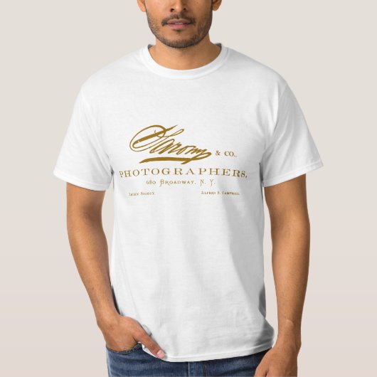 C. 1870年アメリカの写真家、ナポレオン・サローニー Tシャツ (正面)