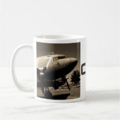 C-47のセピア色のマグ コーヒーマグカップ (左)