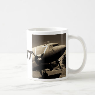C-47のセピア色のマグ コーヒーマグカップ