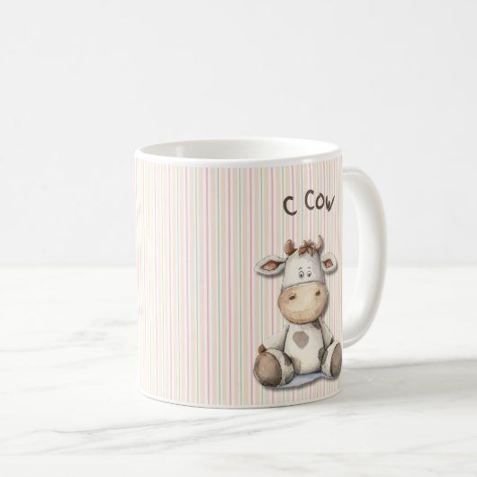 C for Cow: Cute Kids' Mug with Cowよくはしゃぐデザイン コーヒーマグカップ (正面右)