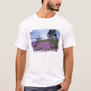 CA, クレセントシティ、バッテリー・ポイント灯台と Tシャツ