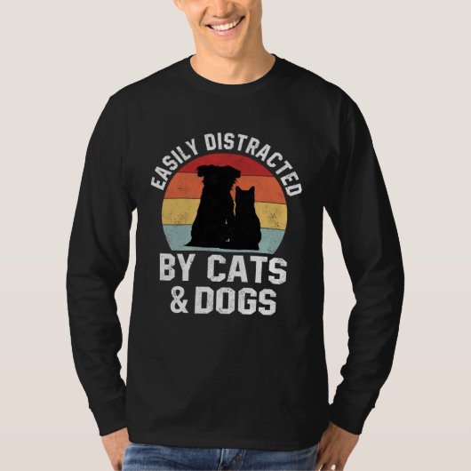 Ca For Women Easily Distracted By Cats And Dogs Mo Tシャツ (正面)