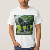 Caballo Negro sobre Trisquel Celta: Fuerza y Miste Tシャツ (正面)
