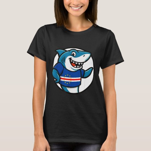 Cabo Verde Flag Shark Funny Cabo Verdean  Tシャツ (正面)