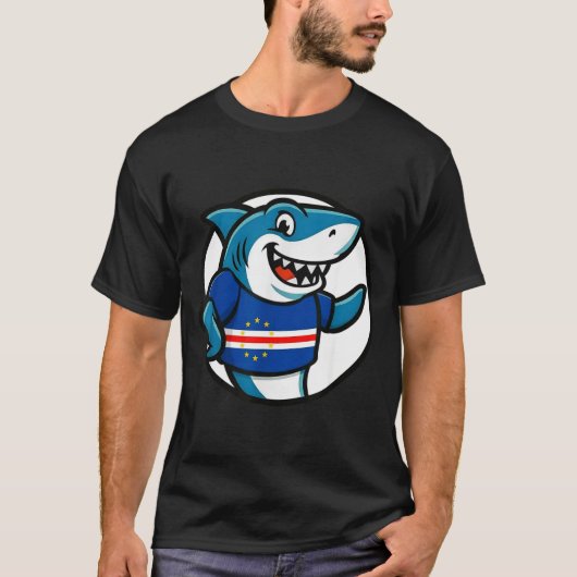 Cabo Verde Flag Shark Funny Cabo Verdean  Tシャツ (正面)