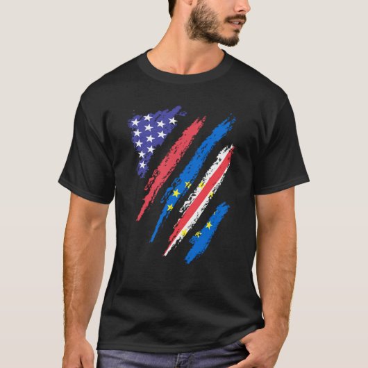 Cabo Verdean American Patriot Grown Heart Flag Str Tシャツ (正面)